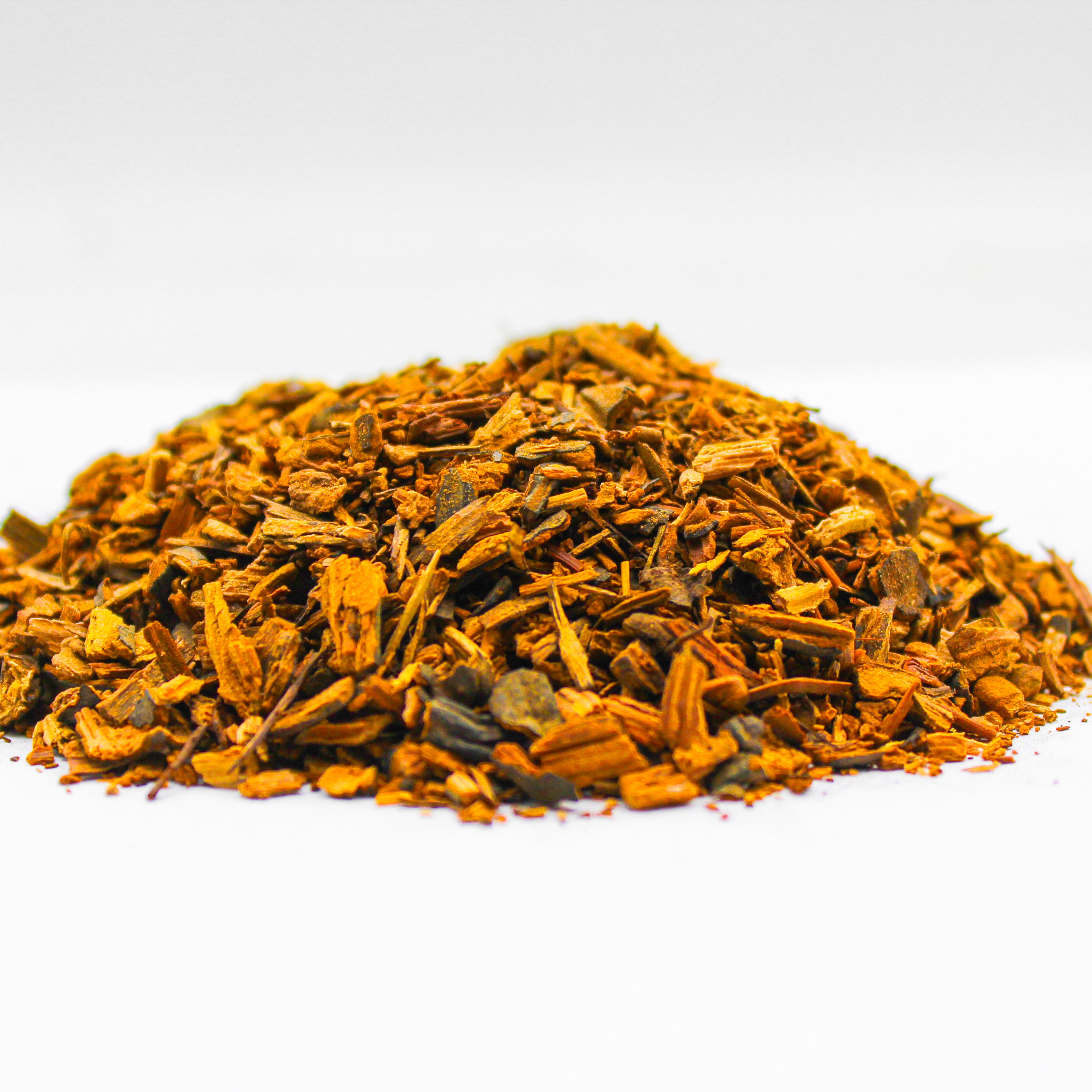 Botanical Name: Hemidesmus indicus
Common Names:
English: Jamaican Sarsaparilla, Mexican Sarsaparilla, Indian Sarsaparilla
French: Salsepareille, Liseron Épineux
Spanish: Zarzaparrilla, Sarza
Portuguese: Salsaparrilha
Hindi: Anantamul, Anantamoola