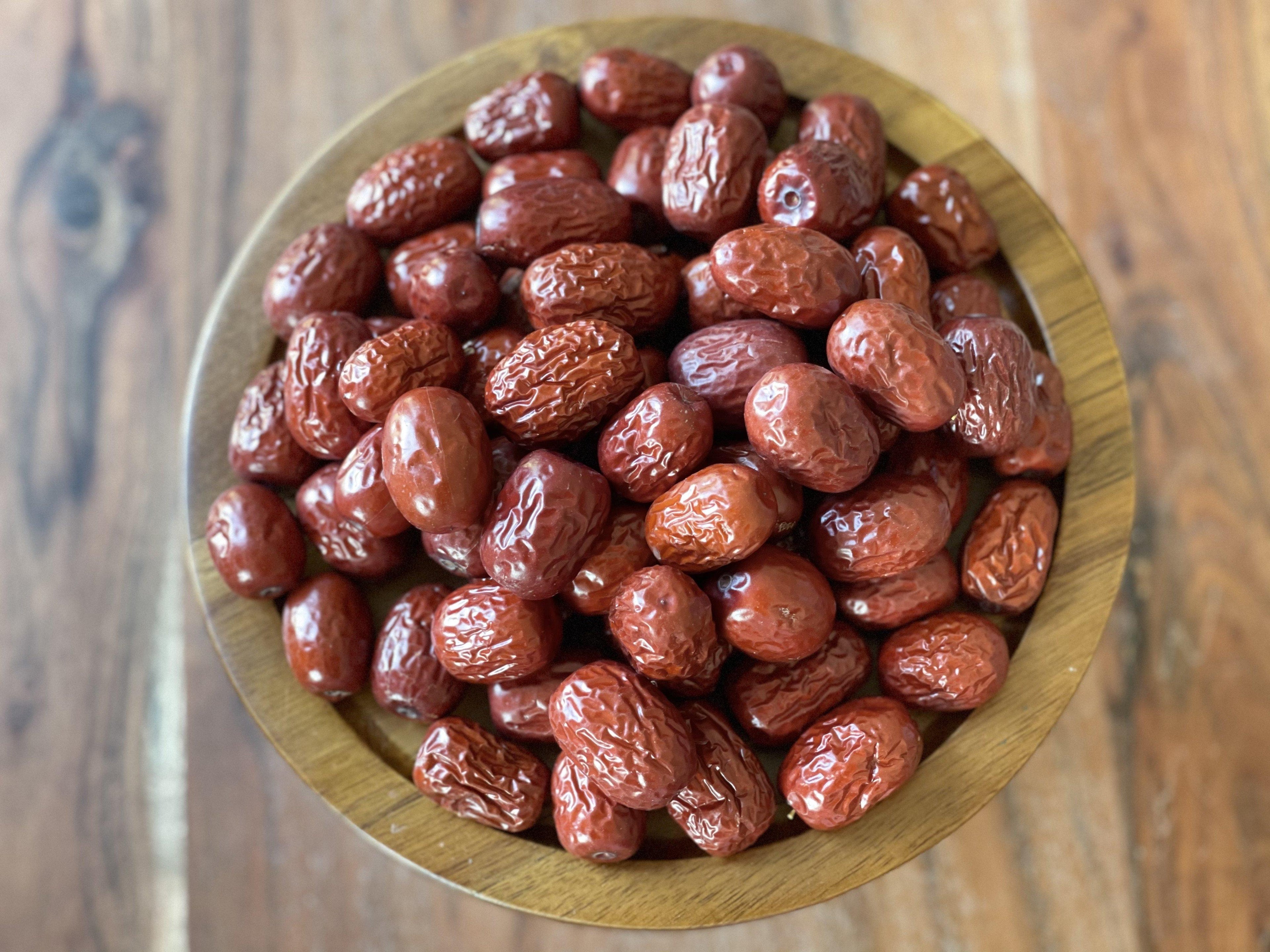 Jujube - Ameen  red date - Chinese date - Ziziphus jujuba - فاكهة عناب
